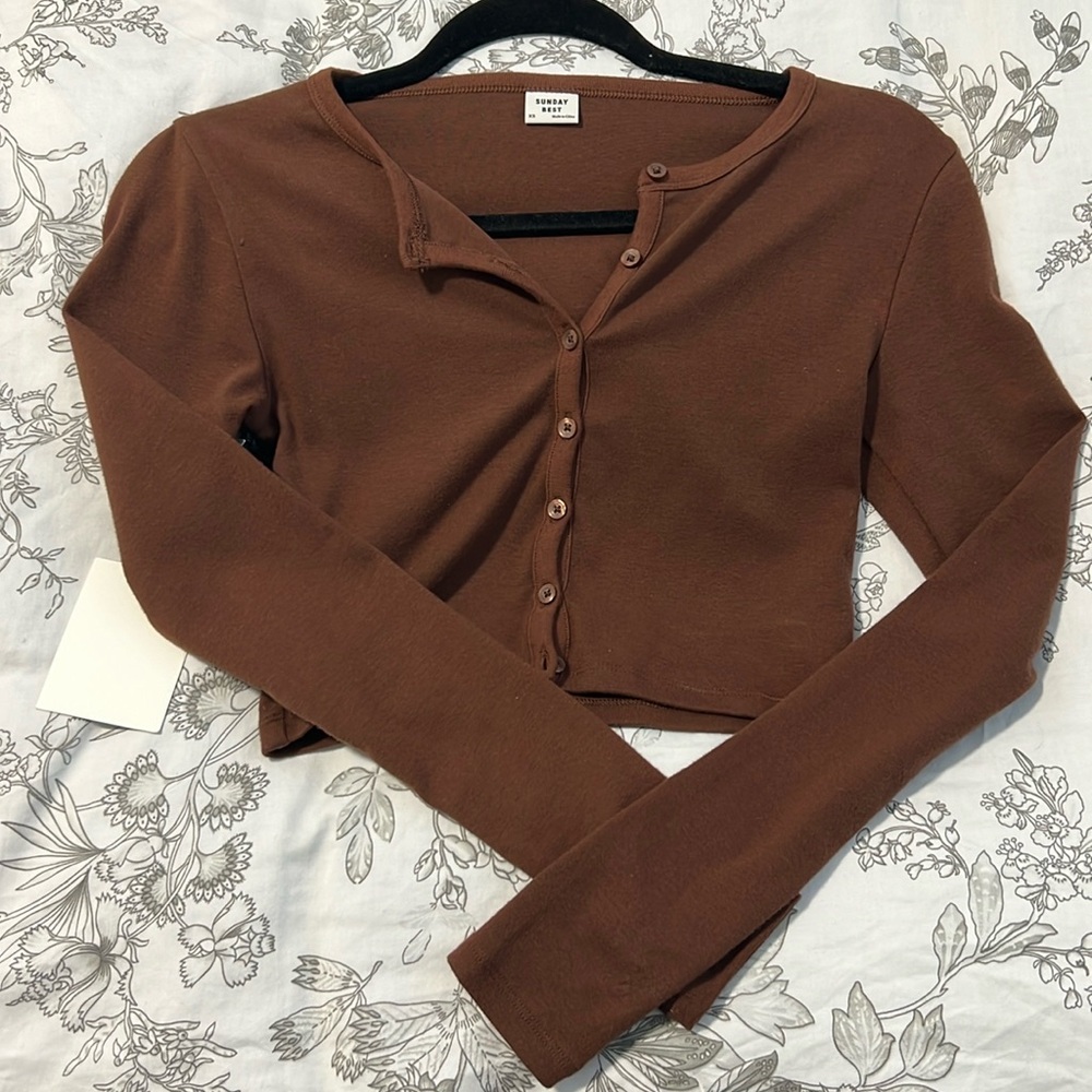 Sunday best Apple top brand new with tags